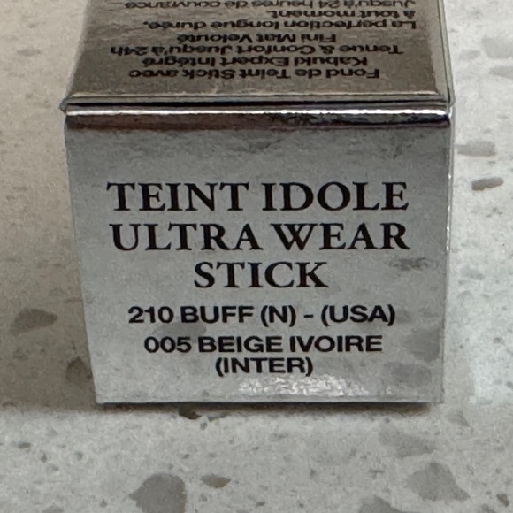 NIB Lancôme Tient Idole Ultra Wear Stick Makeup - Picture 3 of 3